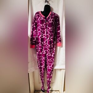 Adults Giraffe Print Pajamas - Pink